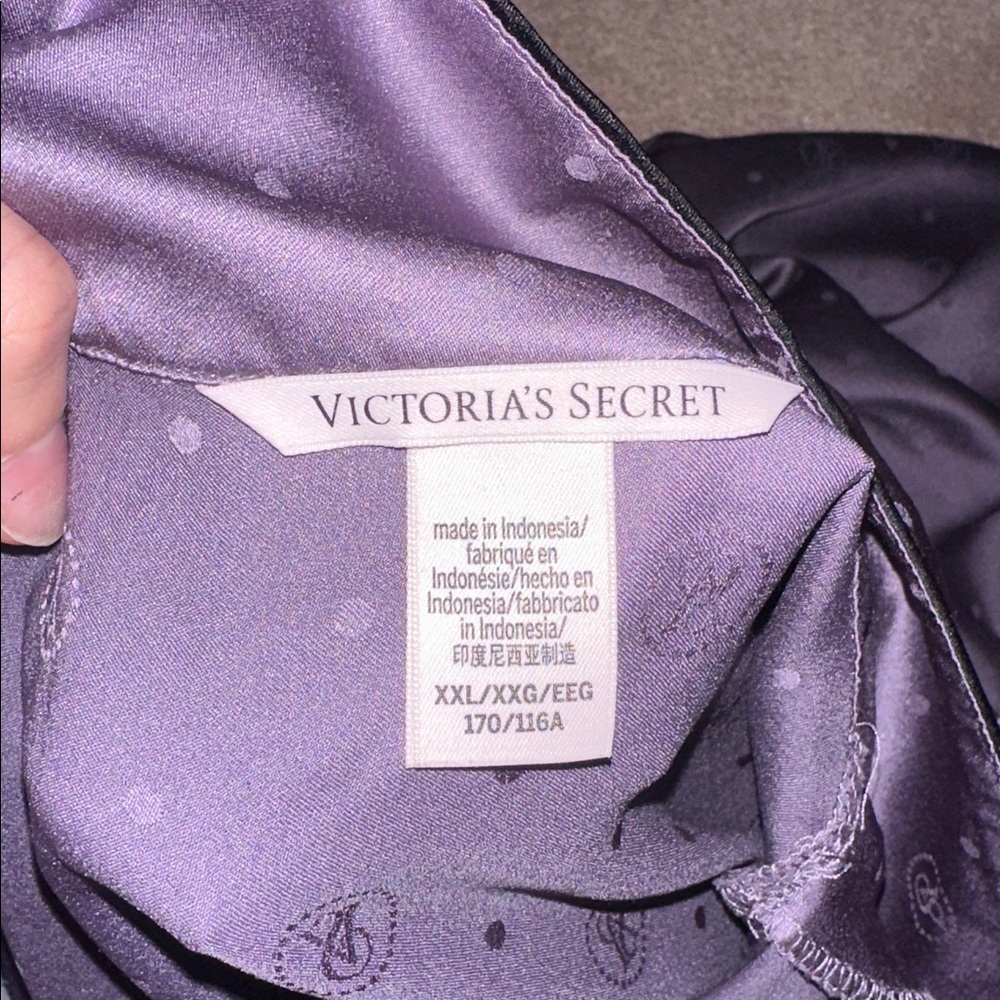 Victoria’s Secret Silky Style Button Up Pajama Shirt Purple Polka Dot - Picture 5 of 6